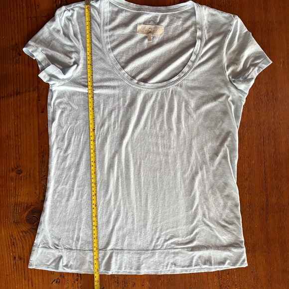 7 For All Mankind Blue Scoop Neck T-Shirt Size Medium, Short Sleeve - Picture 4 of 8